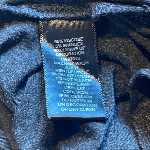 Cable & Gauge Long Sleeve - Picture 6 of 7